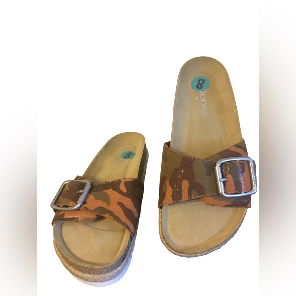 J/Slides NYC slides size 8 nwot camouflage!
